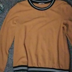 Le Lis mustard colored long sleeve blouse